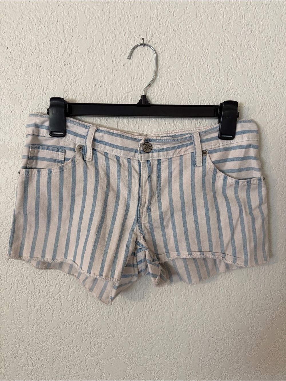 Levi's Women's Striped Denim Shorts - Blue/White